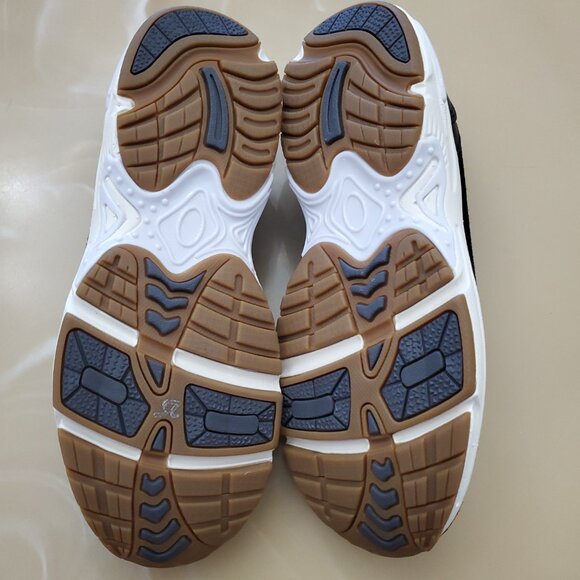 Vionic Women's 23Walk Roam Loafer in Black Suede Size 6 - Picture 9 of 12